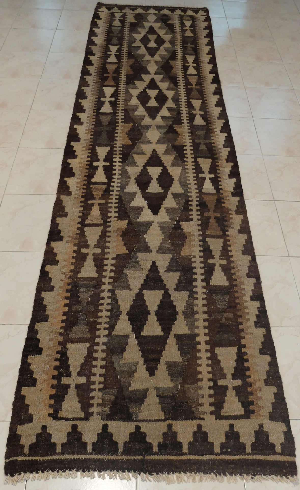 Woolen Handmade Neutral Kilim Runners - Colorful and Attractive Rugs for Sale