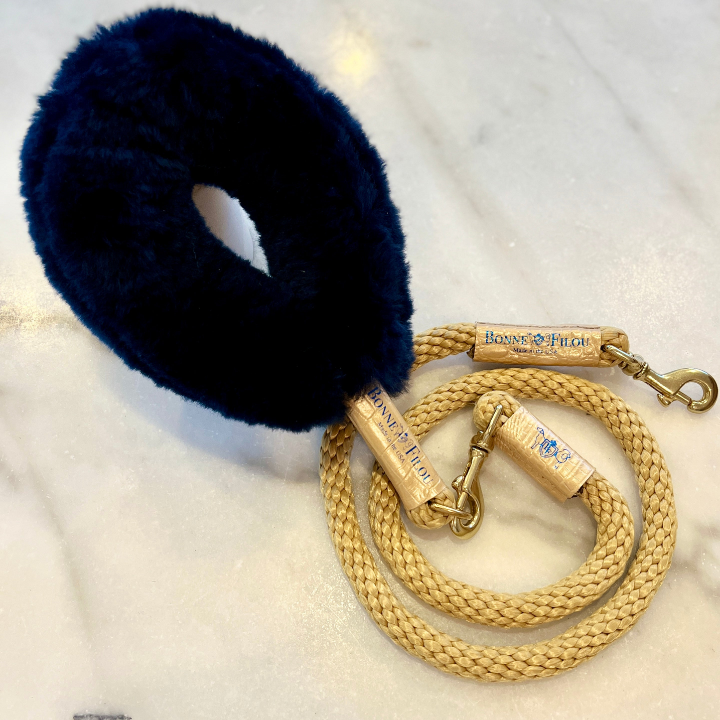 Bundle Shearling Fur Grip + Rope Leash for Dogs - Chic and Functional Dog Walking Accessory
