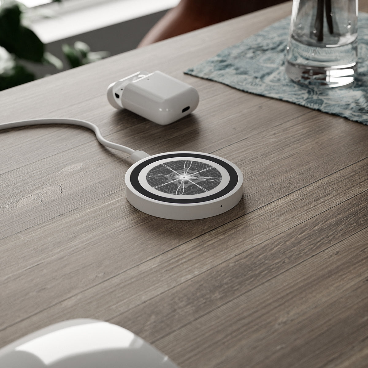 Quake Wireless Charging Pad - Fast and Convenient Charging for iPhones and Android Smartphones