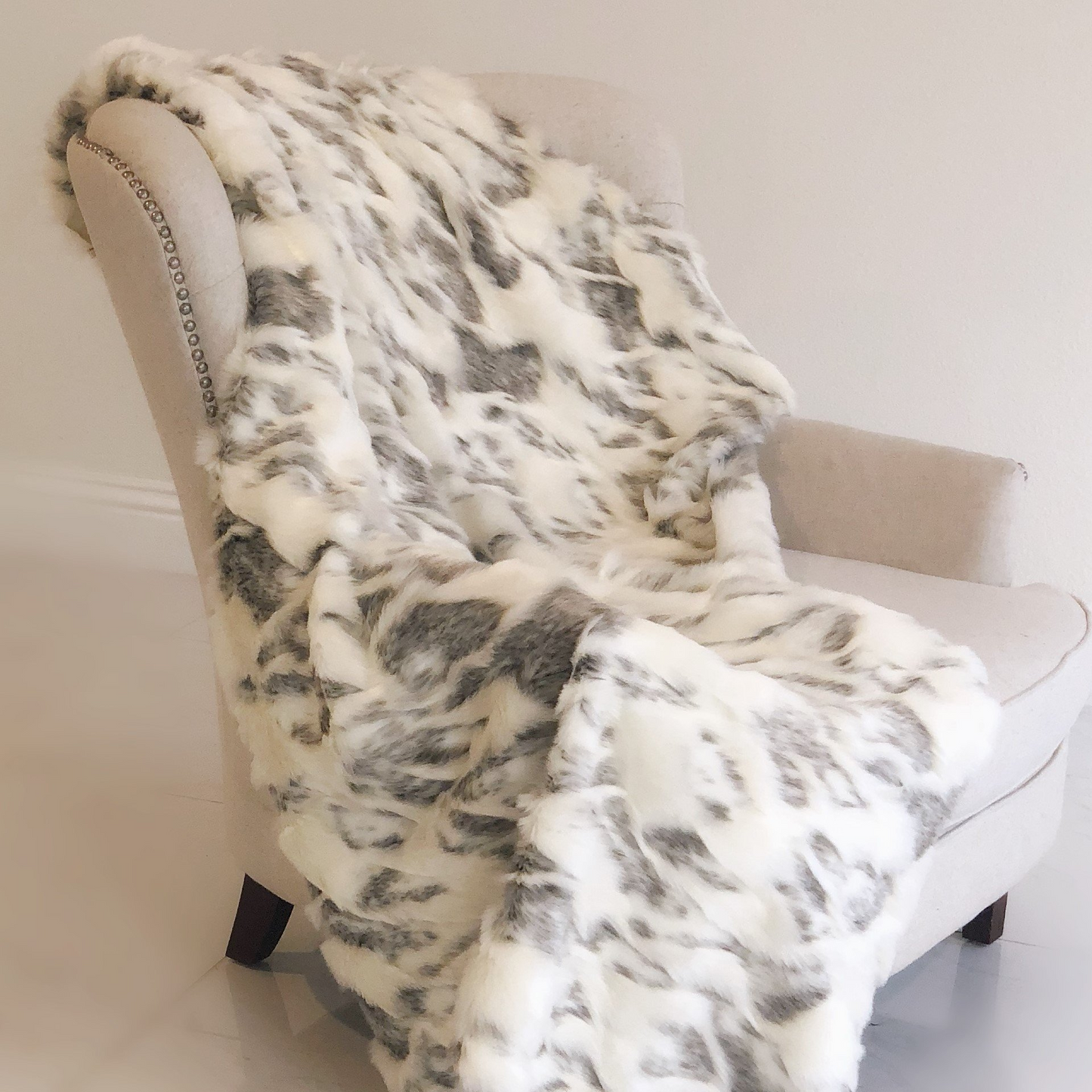 Ivory Rabbit Faux Fur Handmade Luxury Throw - Add Texture and Comfort to Your Living Space