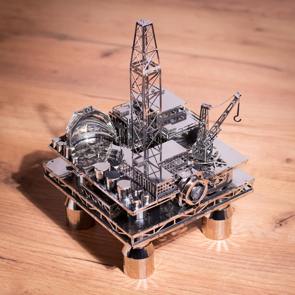 Treasure Finder Oil Rig - Explore, Extract, and Store Petroleum and Natural Gas