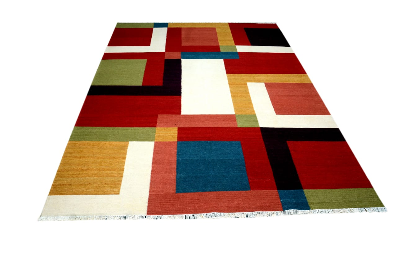 Modern Handmade Coral Rug - Colorful and Attractive | Fybernots