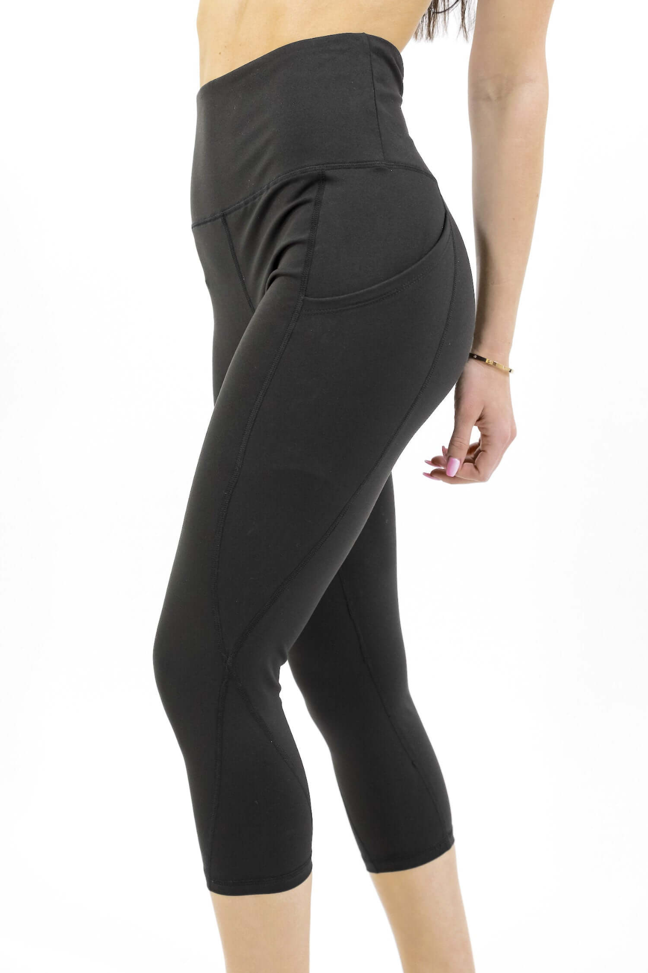 Seajoy Athletic High-Waisted Capri Leggings with Hip Pockets - Comfortable and Stylish Activewear for Women